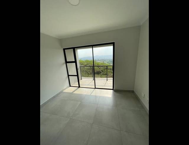 2 BEDROOM APARTMENT FOR SALE IN LINCOLN MEADE